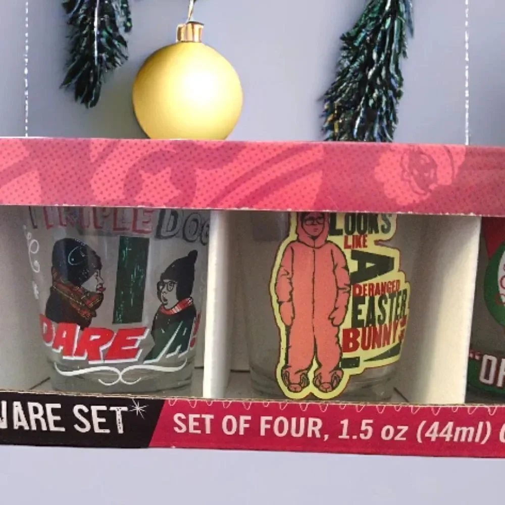 A Christmas Story Printed 1.5oz Glassware Shot Glasses Set Of 4 NWT
